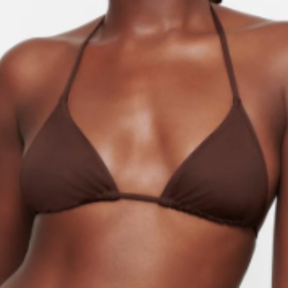 SKIMS Other - (2265) SKIMS NWT SIGNATURE SWIM  TRIANGLE TOP